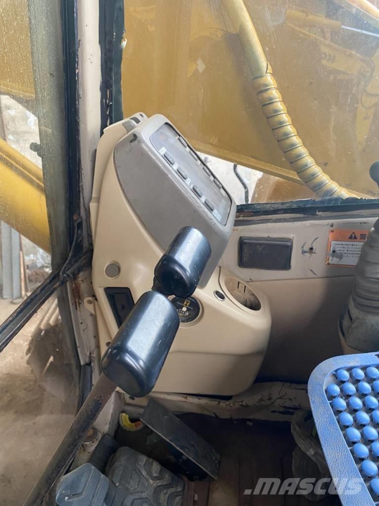 CAT 320 B Vikšriniai ekskavatoriai