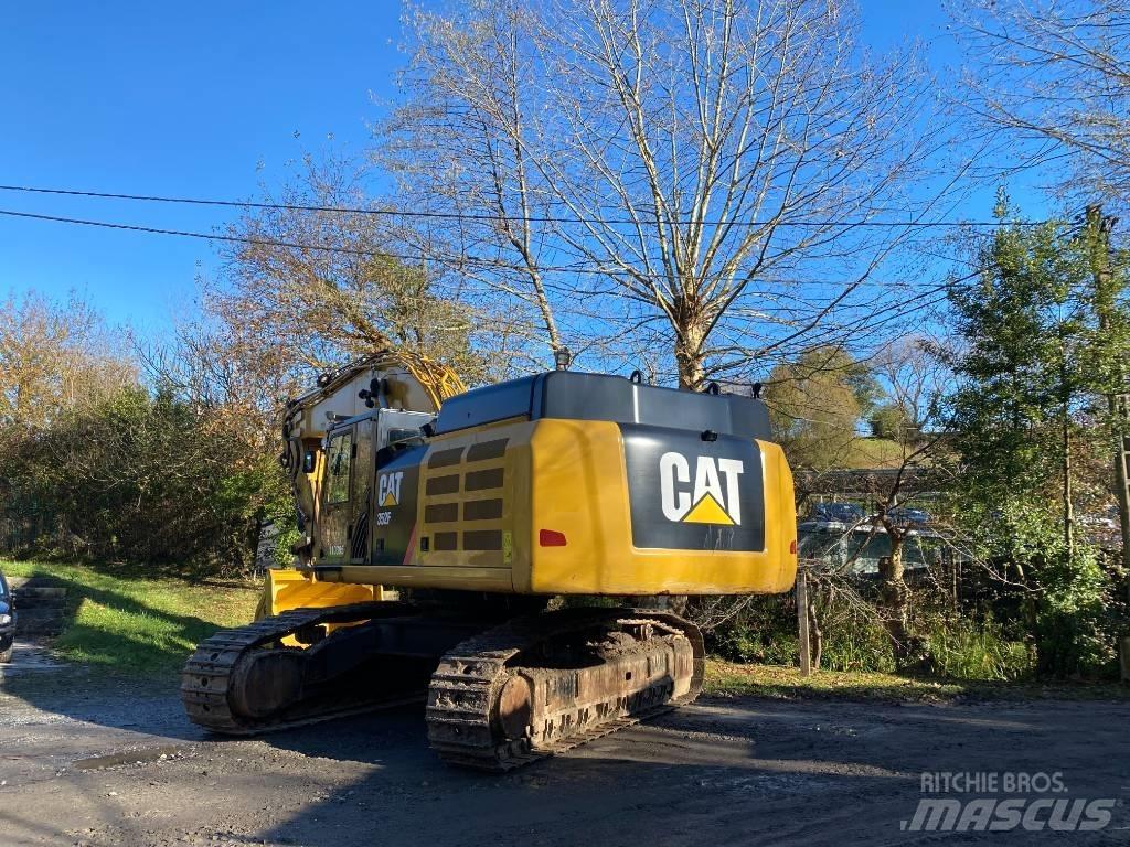 CAT 352 F Vikšriniai ekskavatoriai