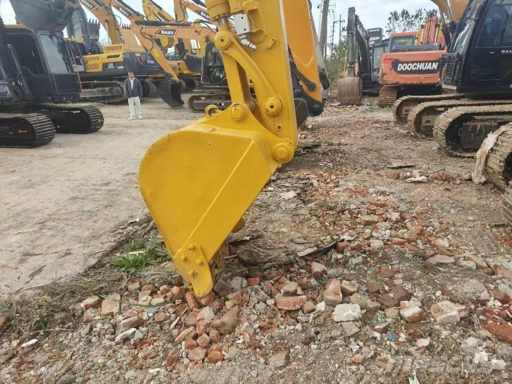 Komatsu PC 138 Vikšriniai ekskavatoriai
