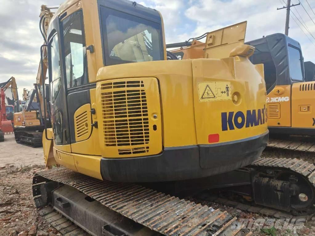 Komatsu PC 138 Vikšriniai ekskavatoriai