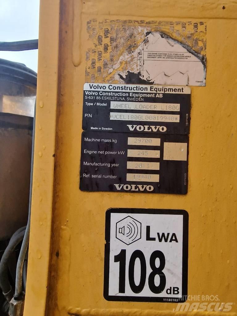 Volvo L180G Bj 2013' Naudoti ratiniai krautuvai