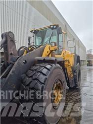 Volvo L180G Bj 2013' Naudoti ratiniai krautuvai