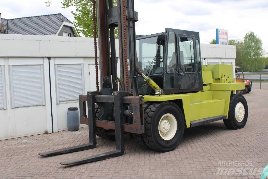 Clark DPL 136 Dyzeliniai krautuvai