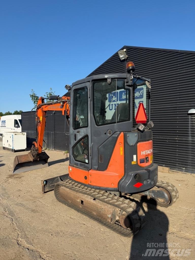 Hitachi ZX 33 Vikšriniai ekskavatoriai