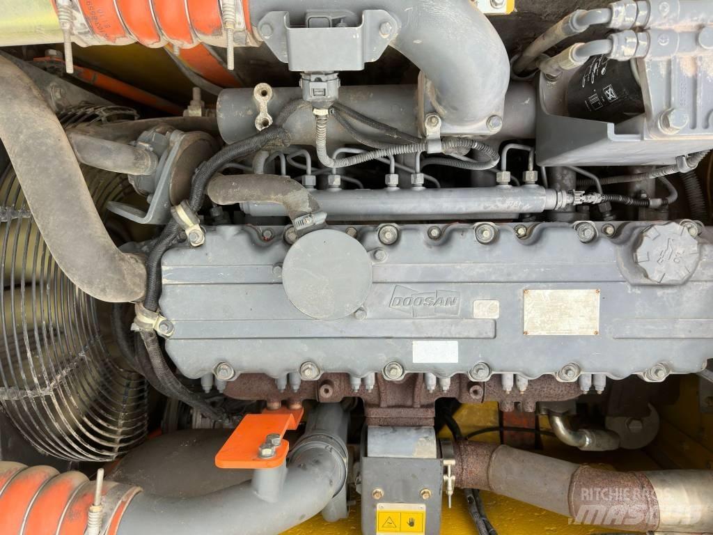 Doosan DX 160 WR Ratiniai ekskavatoriai