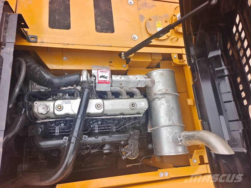 Sany SY 215 C Vikšriniai ekskavatoriai