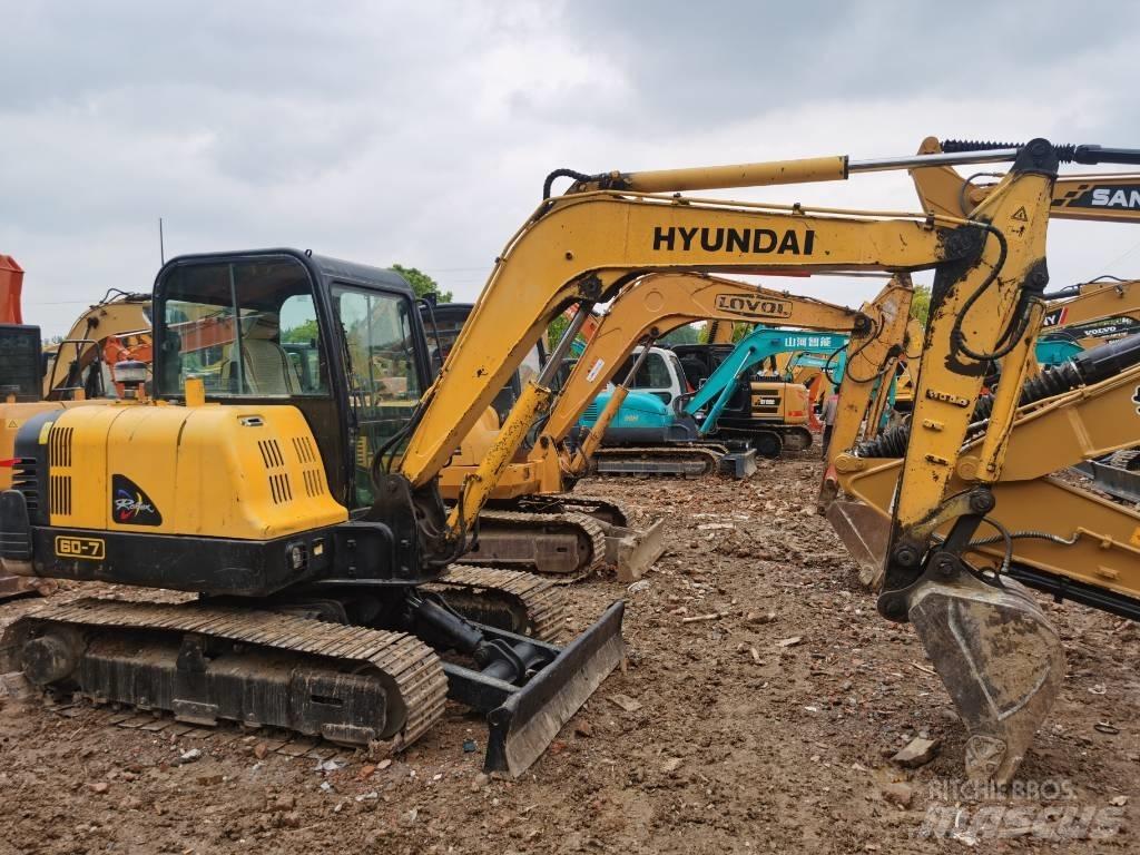 Hyundai R60 Vikšriniai ekskavatoriai