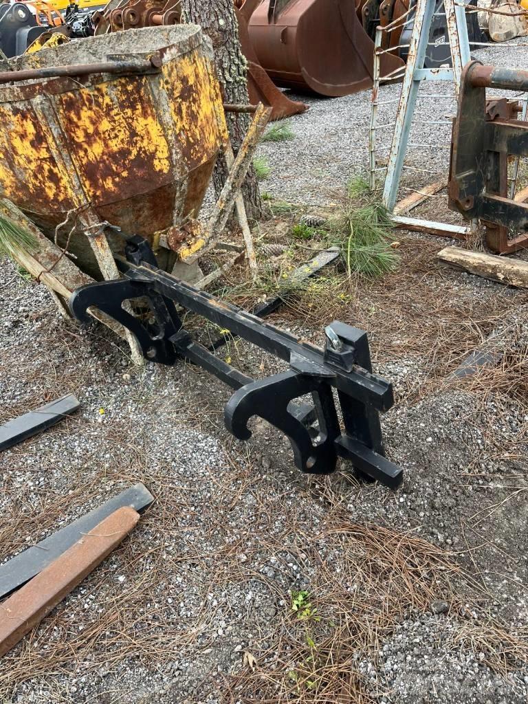 Volvo L 30, L25, L28 Naudoti ratiniai krautuvai