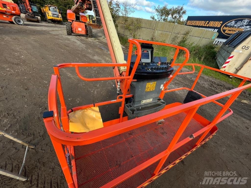 JLG 1500 SJ Teleskopiniai keltuvai
