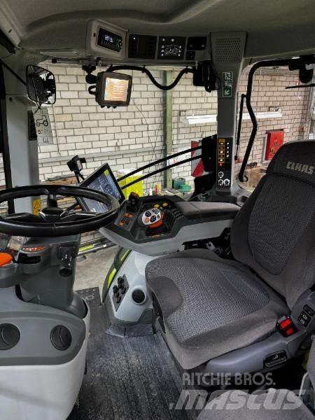 CLAAS AXION 830 Traktoriai
