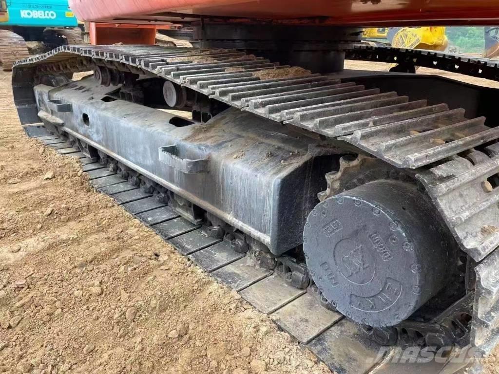 Doosan 225-7 Vikšriniai ekskavatoriai