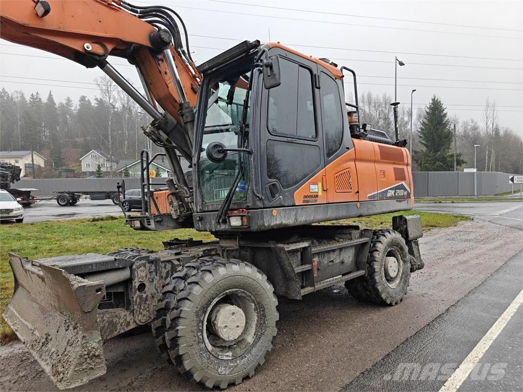 Doosan DX 210 W-7 Ratiniai ekskavatoriai
