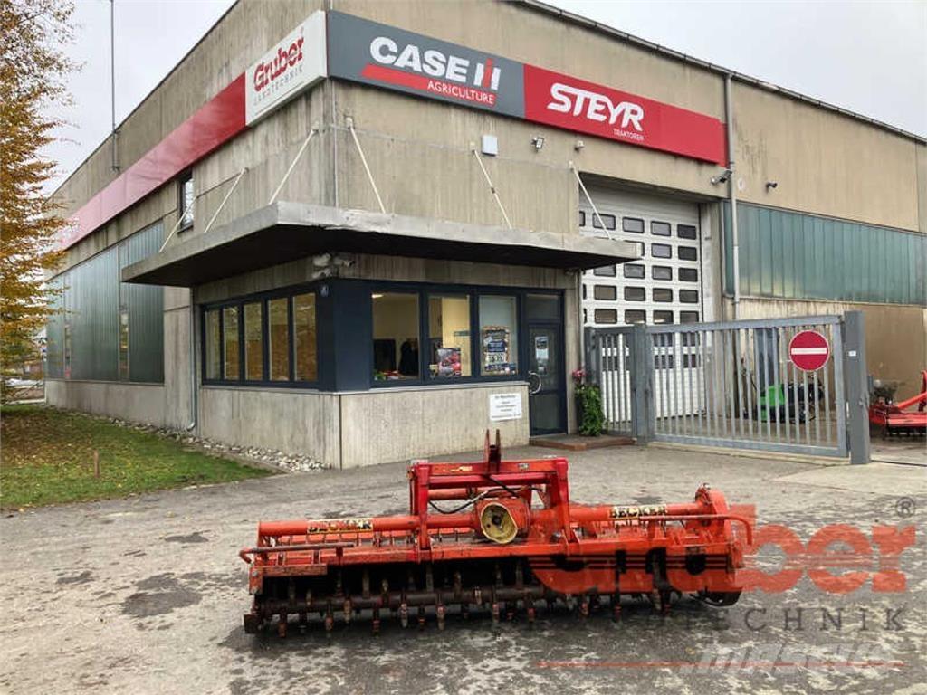 Becker 3,00 m Varomosios akėčios ir žemės frezos