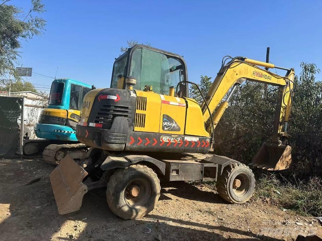 Hyundai R60W-7 Vikšriniai ekskavatoriai