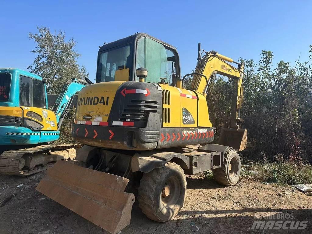 Hyundai R60W-7 Vikšriniai ekskavatoriai