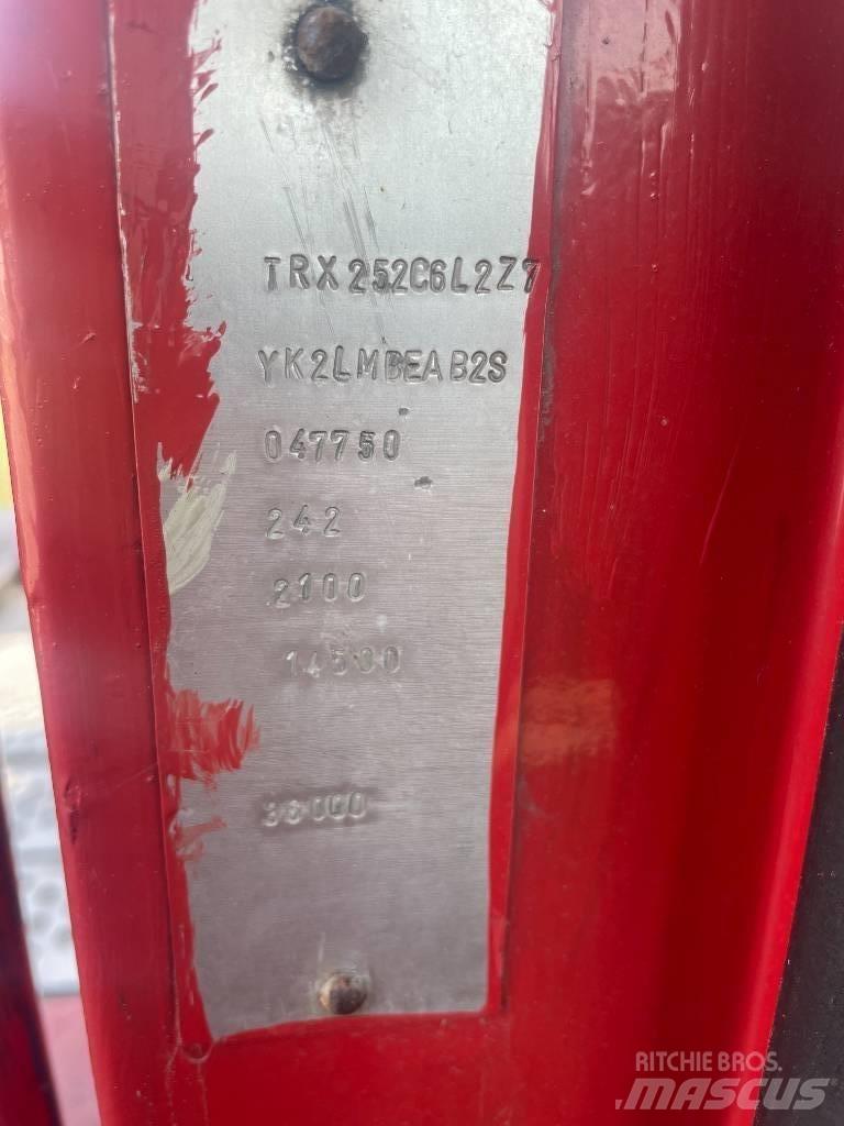 Kalmar TRX252 Naudoti terminalų vilkikai