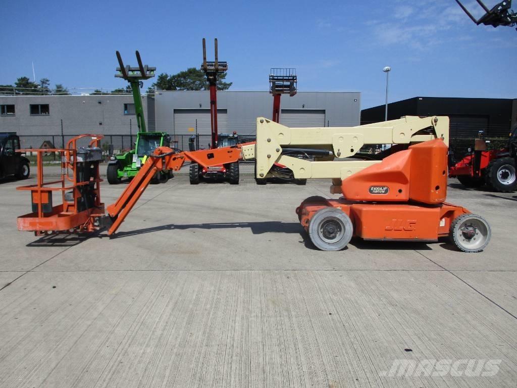 JLG E400AJPN (687) Kompaktiškas savaeigis strėlinis keltuvas