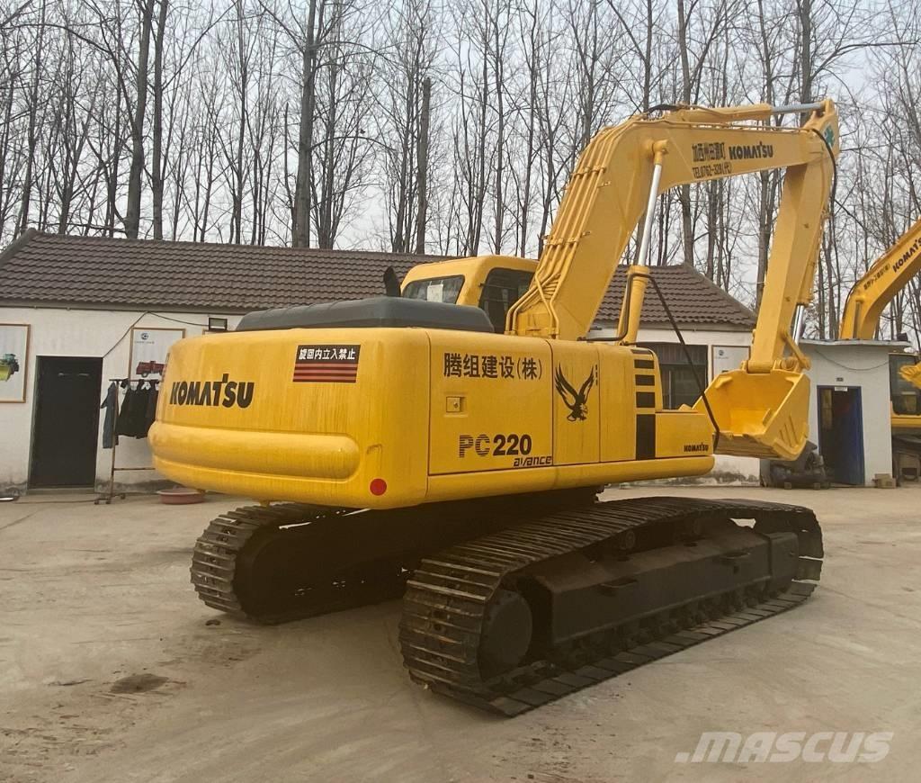 Komatsu PC 220-8 Vikšriniai ekskavatoriai