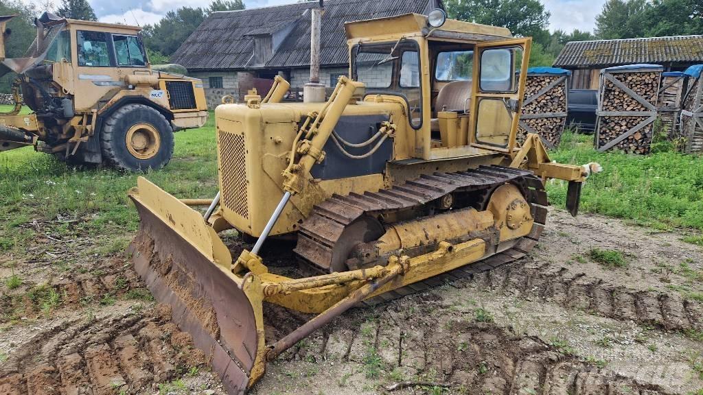 CAT D 4 D Vikšriniai buldozeriai