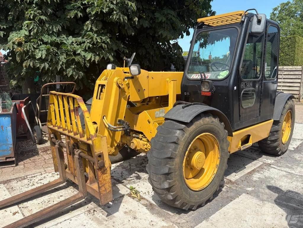 CAT TH62 Teleskopiniai krautuvai žemės ūkiui