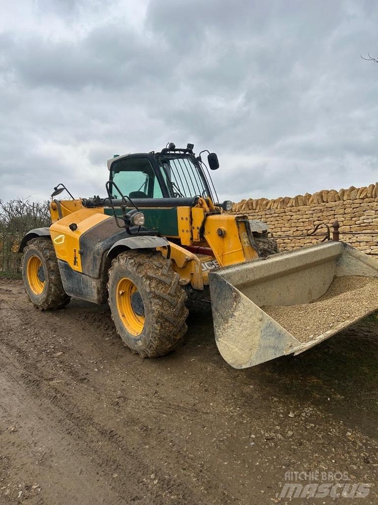 JCB 535-95 Vikšriniai ekskavatoriai