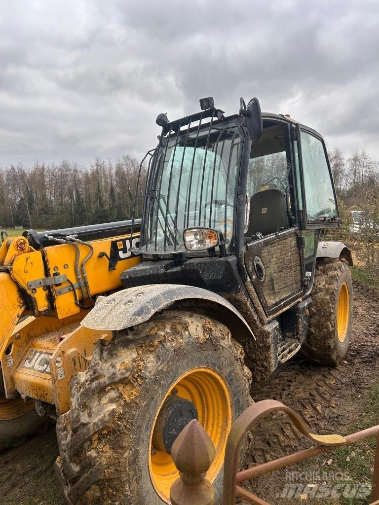 JCB 535-95 Vikšriniai ekskavatoriai