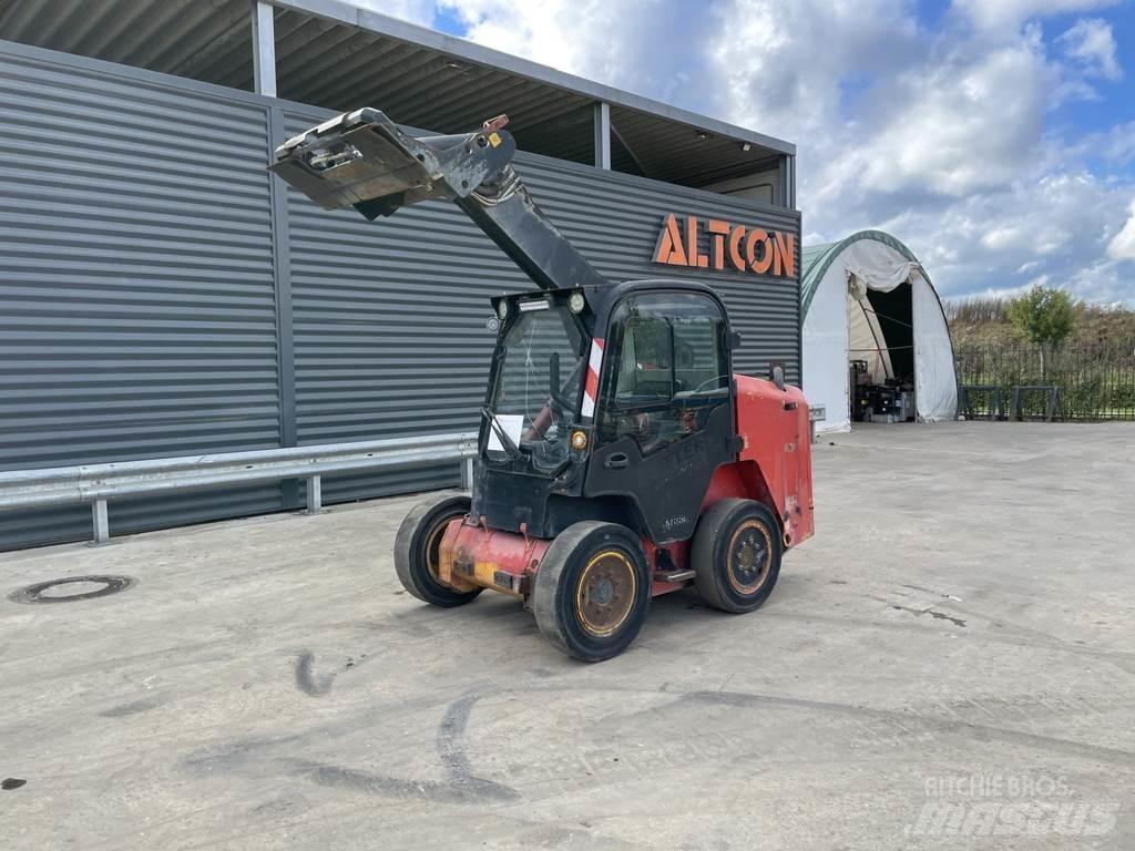 JCB R260 Skiedrovežiai