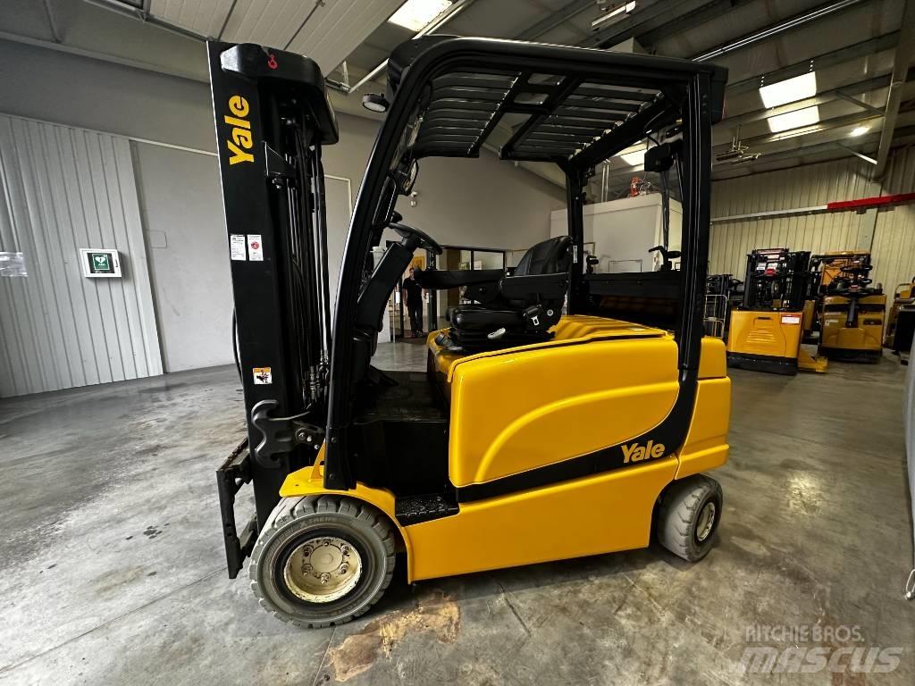 Yale ERP30VL Elektriniai šakiniai krautuvai