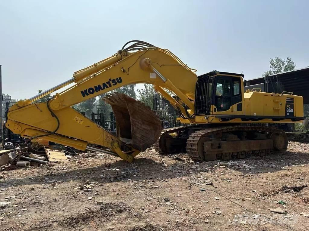 Komatsu PC 850-8 Amfibiniai ekskavatoriai
