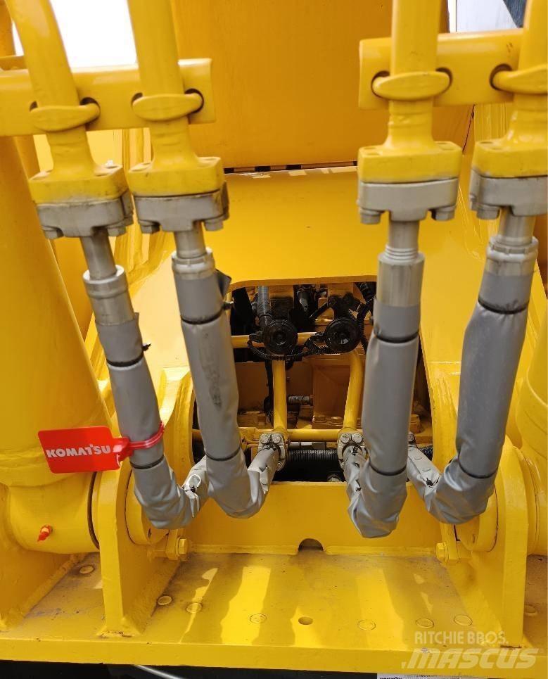Komatsu PC 210 LC Vikšriniai ekskavatoriai
