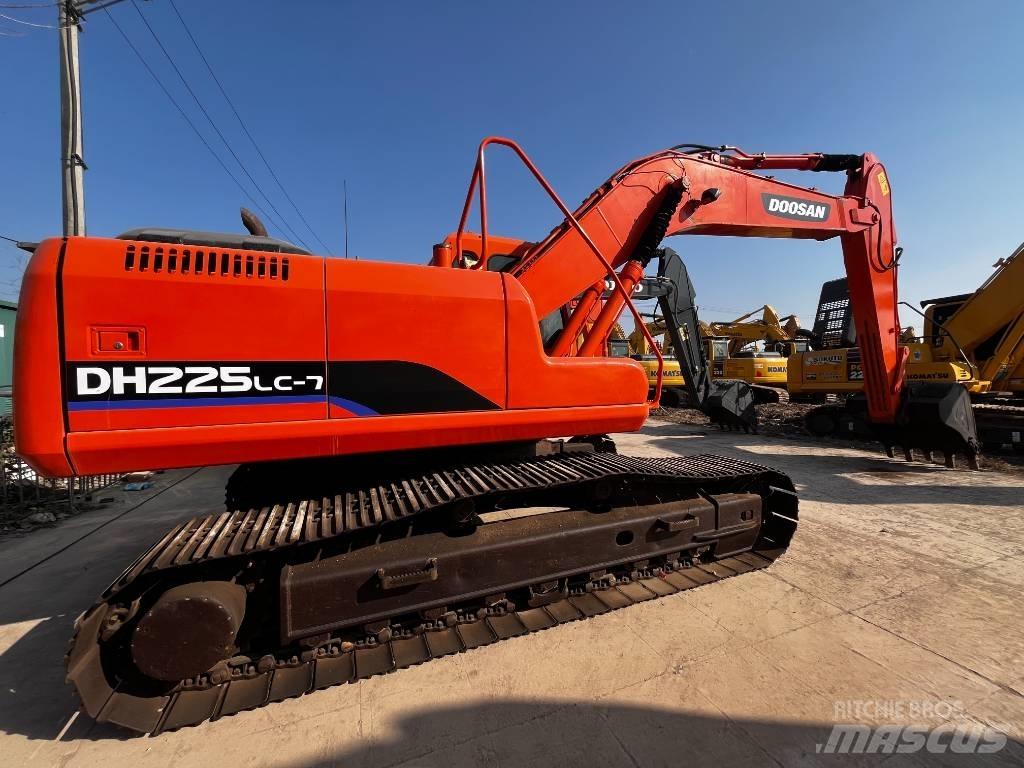 Doosan DH 225 LC-7 Vikšriniai ekskavatoriai