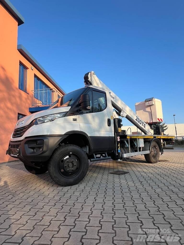GSR B200T4 Ant vilkikų montuojamos kėlimo platformos