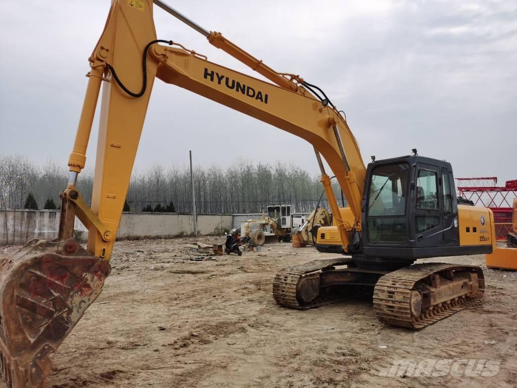Hyundai R225LC-7 Vikšriniai ekskavatoriai