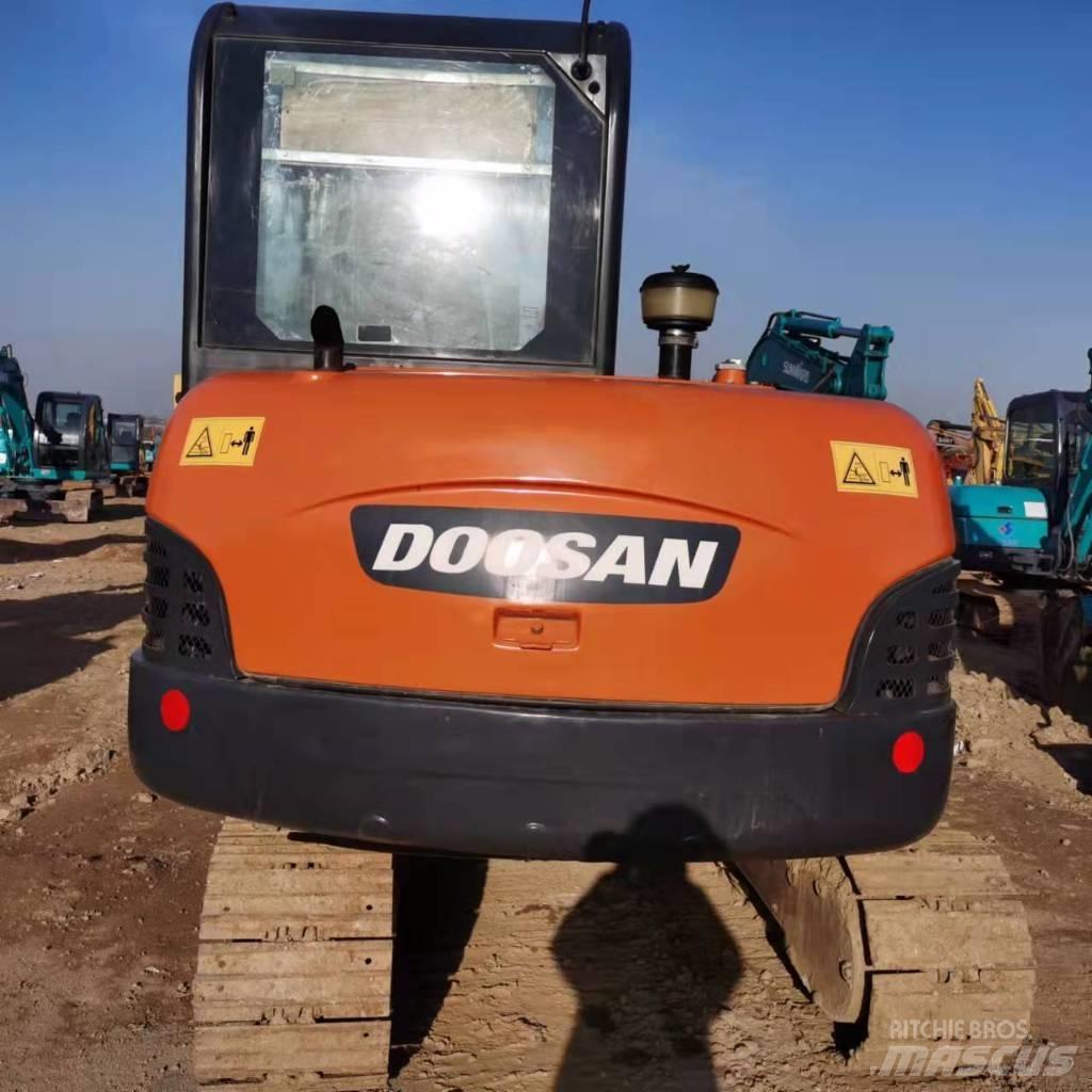 Doosan DH60-7 Vikšriniai ekskavatoriai