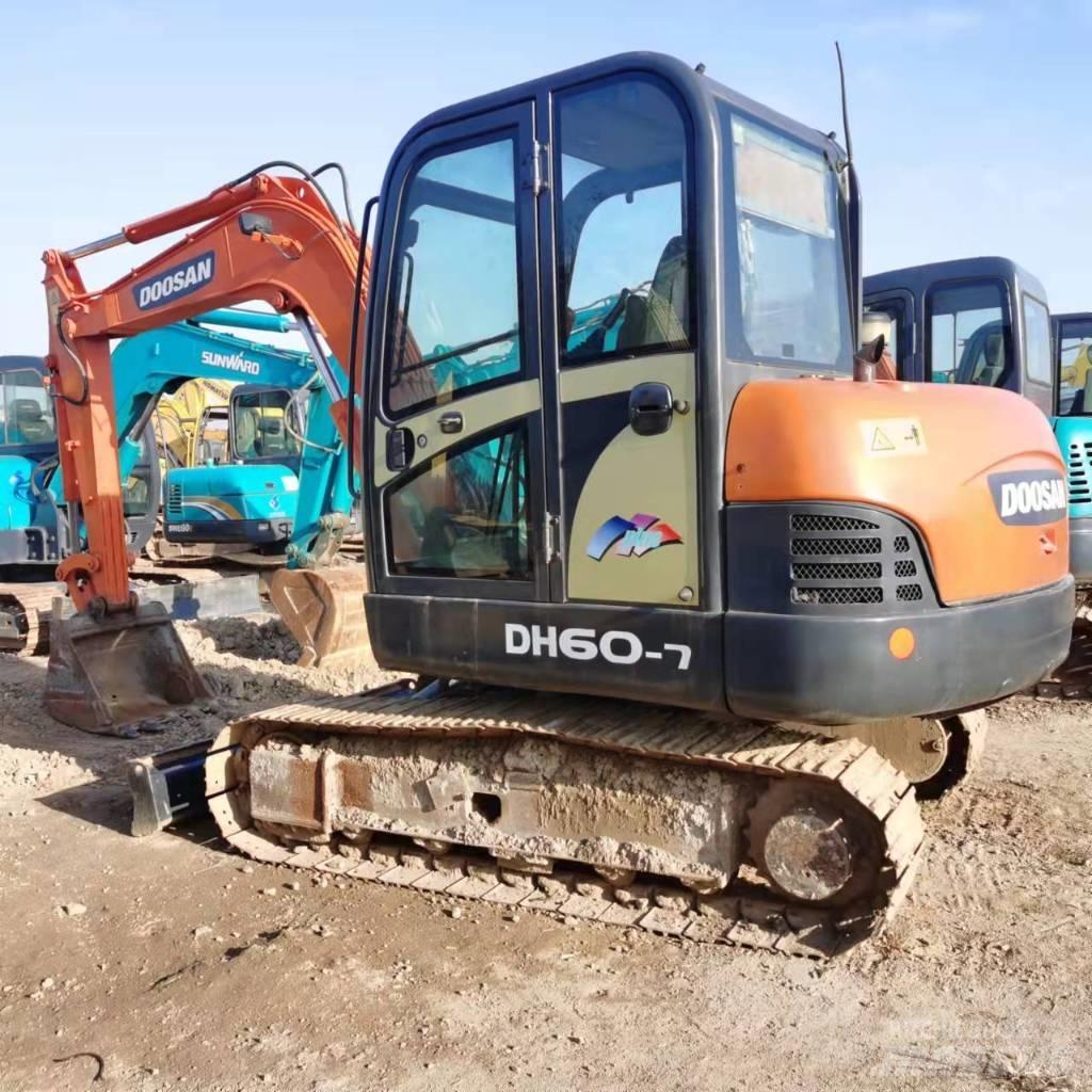 Doosan DH60-7 Vikšriniai ekskavatoriai