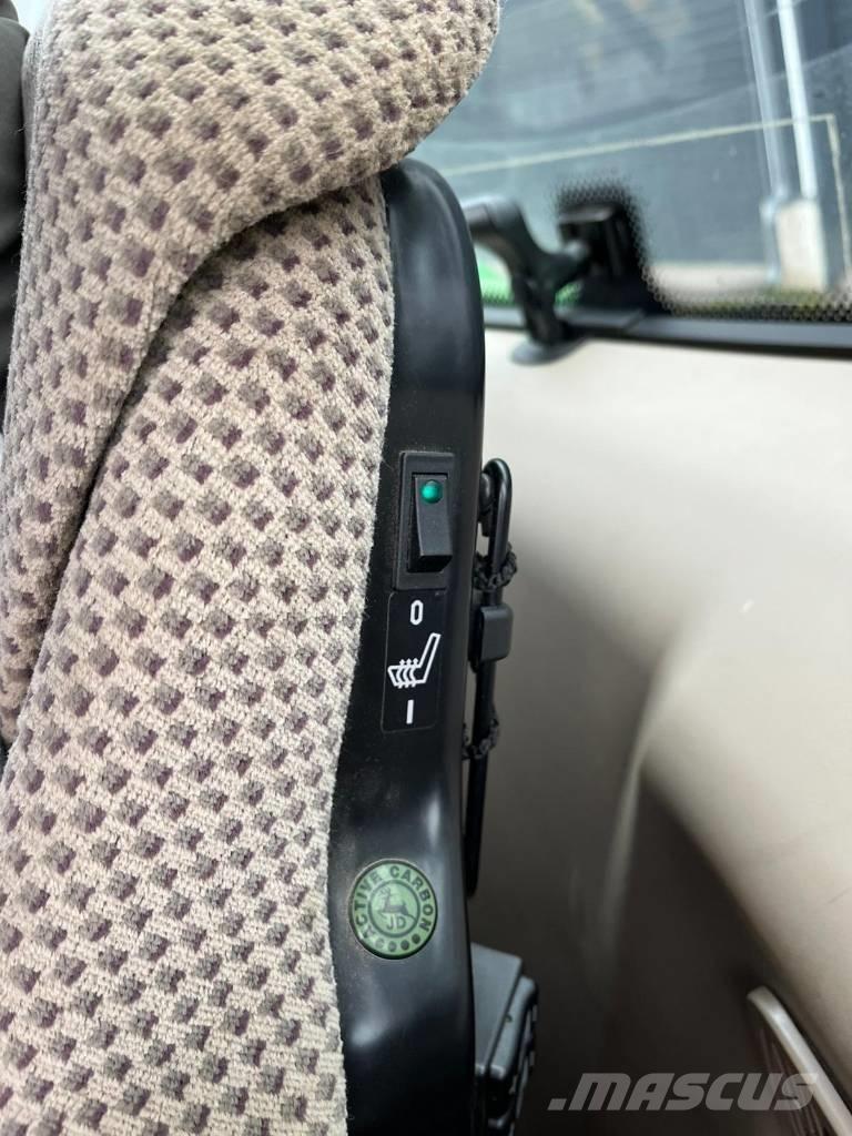 John Deere 6250 R Traktoriai