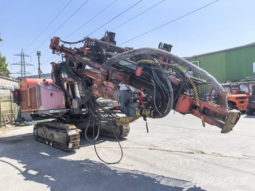 Sandvik DX 800 Žemės paviršiaus gręžimo technika