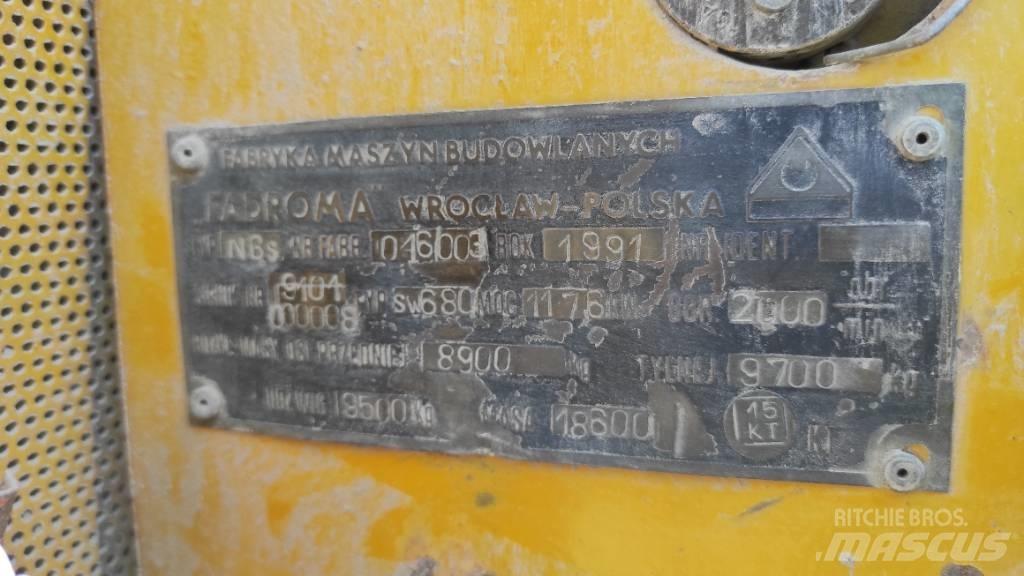  FADROMA NBS Naudoti ratiniai krautuvai