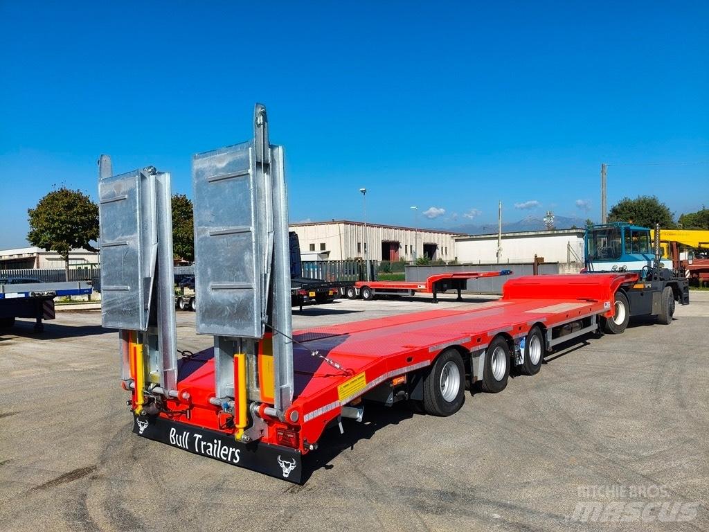Bull Trailers Taurus Bortinių sunkvežimių priekabos su nuleidžiamais bortais