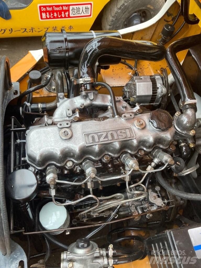 TCM 30 Dyzeliniai krautuvai