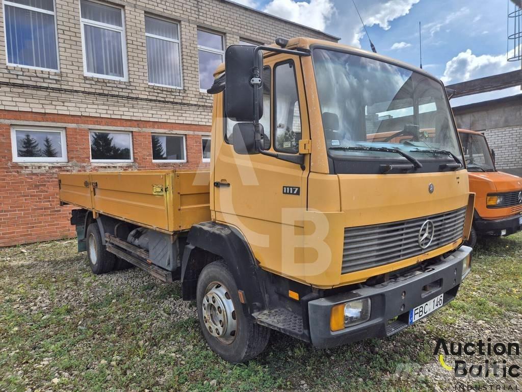 Mercedes-Benz 1117 Savivarčių priekabų vilkikai