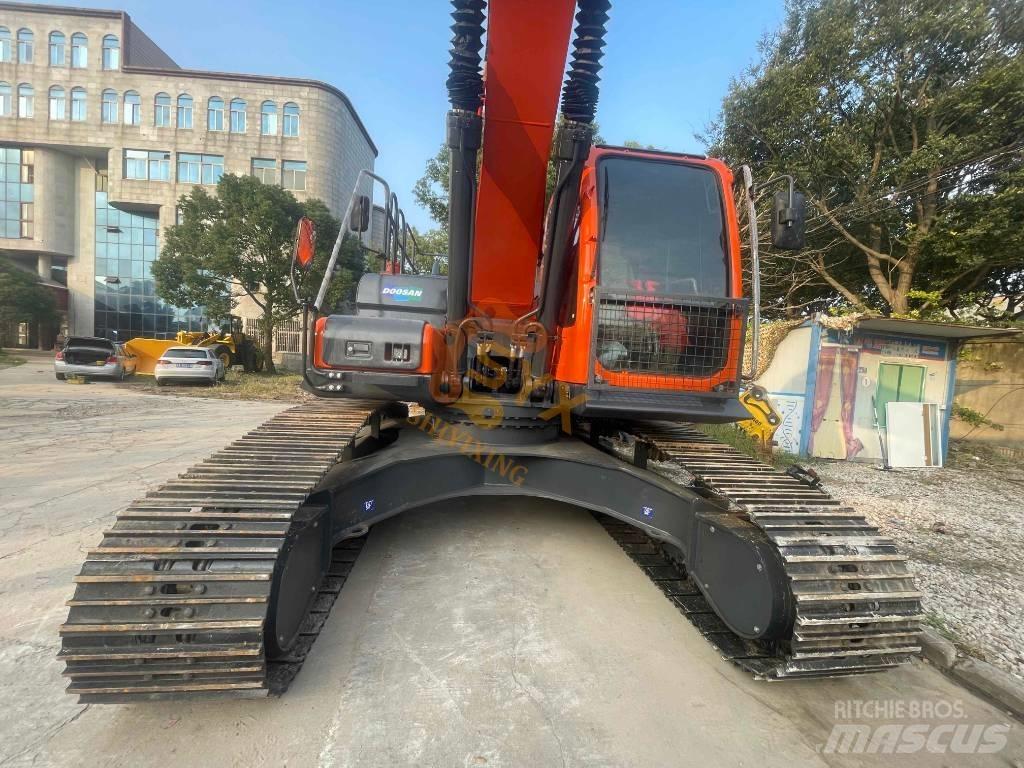 Doosan DX 300 Vikšriniai ekskavatoriai