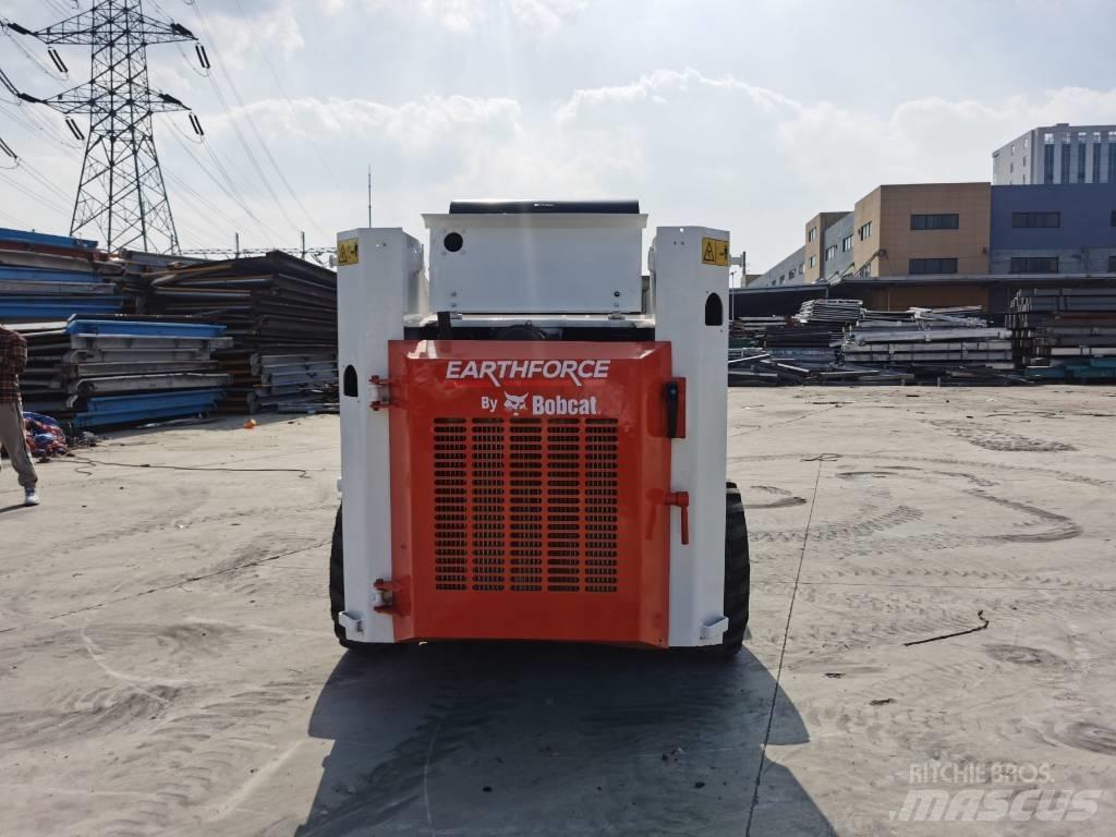 Bobcat S160 Krautuvai su šoniniu pasukimu