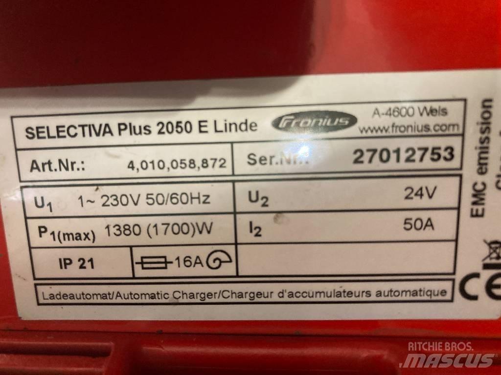 Linde T20SP/131 Žemų aukščių keltuvai su platforma