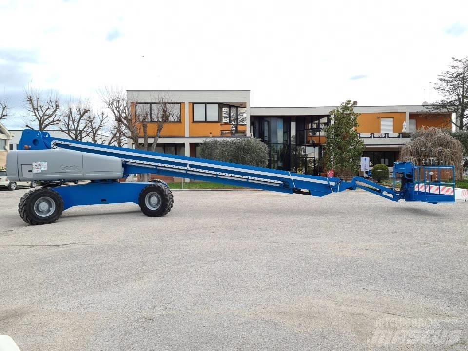 Genie S125 4WD Teleskopiniai keltuvai
