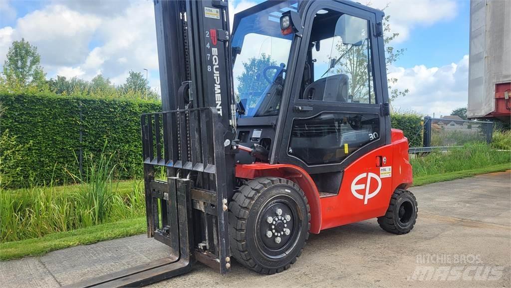  EFL303-S 2023 Elektriniai šakiniai krautuvai