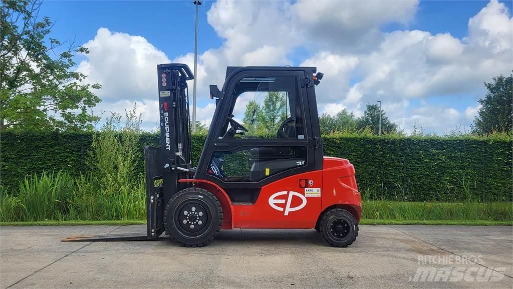  EFL303-S 2023 Elektriniai šakiniai krautuvai