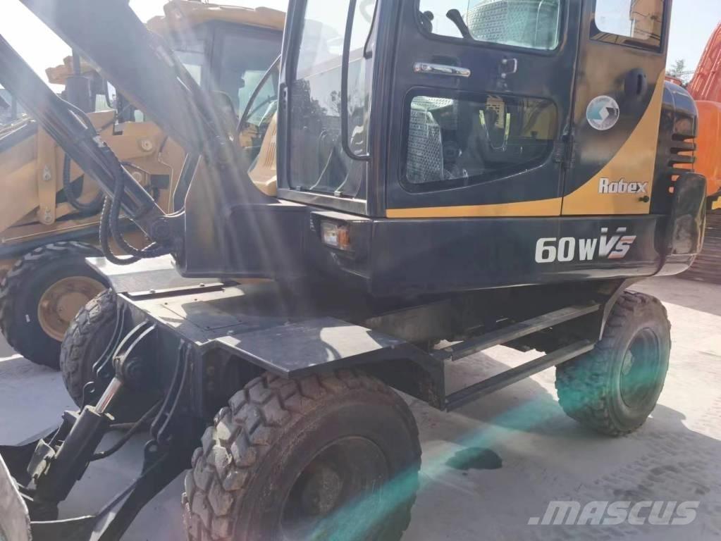 Hyundai Robex 60 W Ratiniai ekskavatoriai