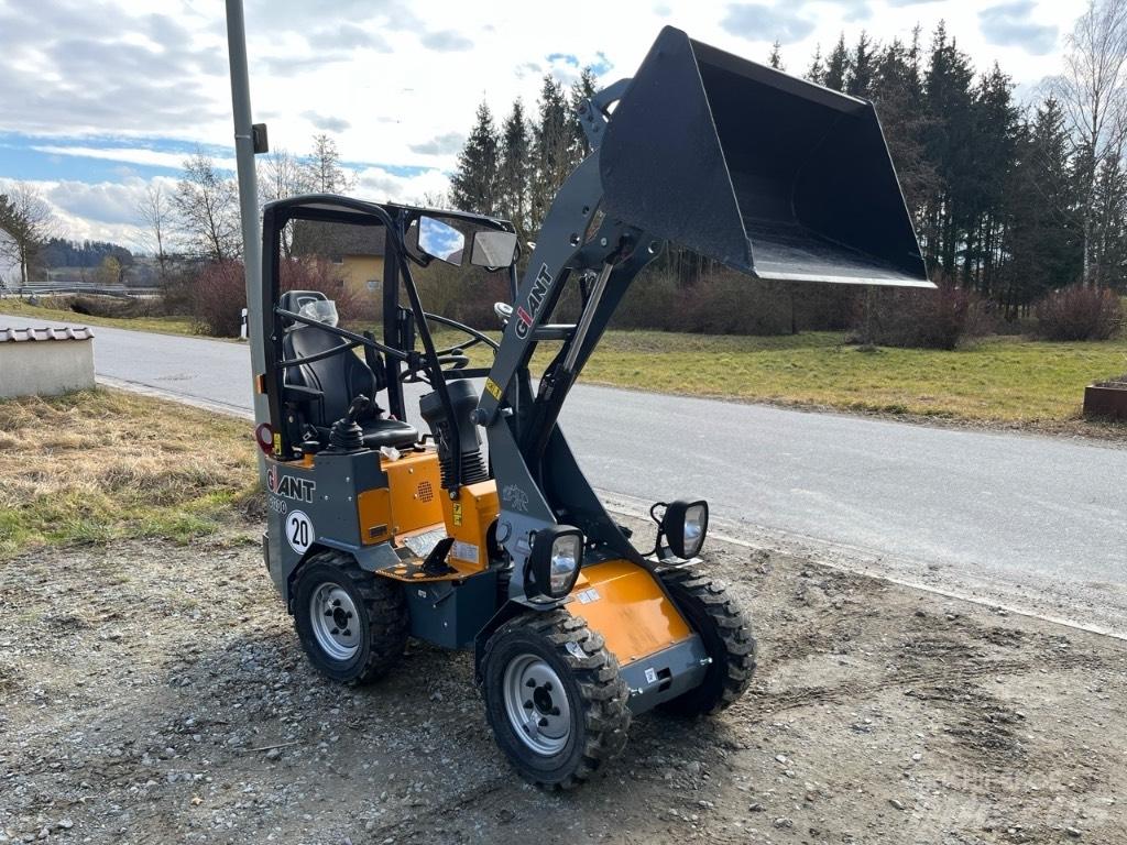 GiANT G 1200 Mini krautuvai