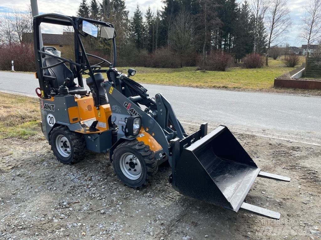 GiANT G 1200 Mini krautuvai